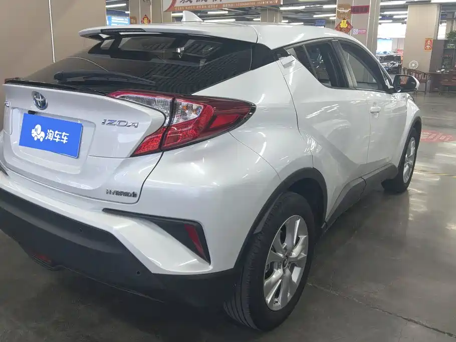 Toyota IZOA — миниатюра 3