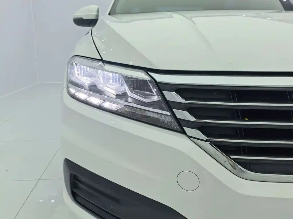 Volkswagen Lavida — миниатюра 8