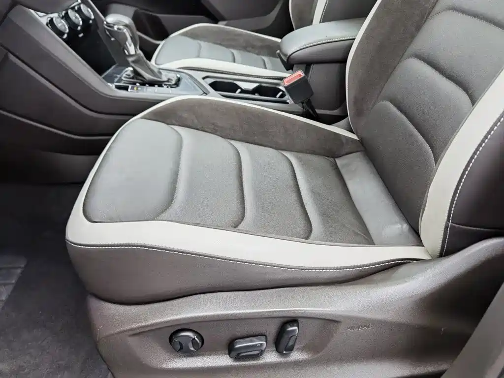 Volkswagen Tiguan L — миниатюра 20
