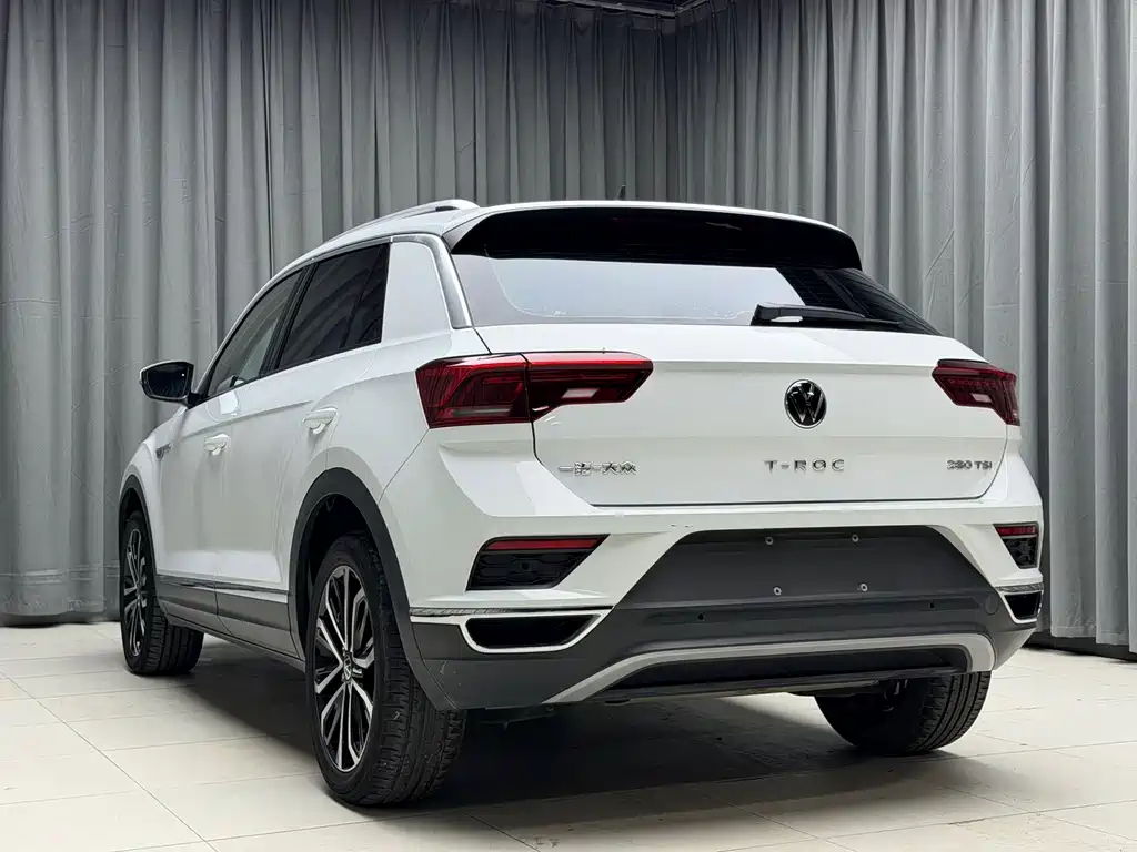 Volkswagen T-Roc — миниатюра 3