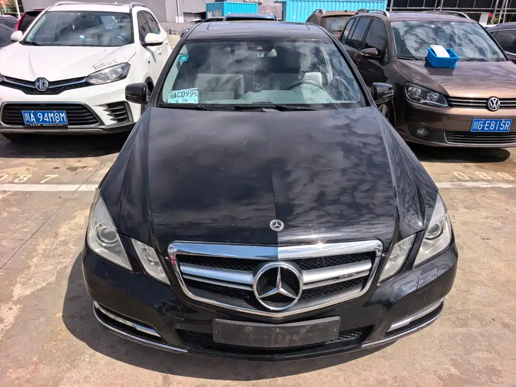 Mercedes-Benz E-Class — миниатюра 2