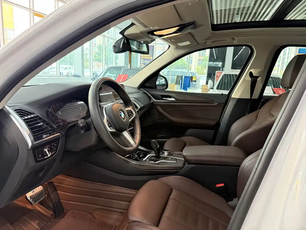 BMW X3 — миниатюра 8