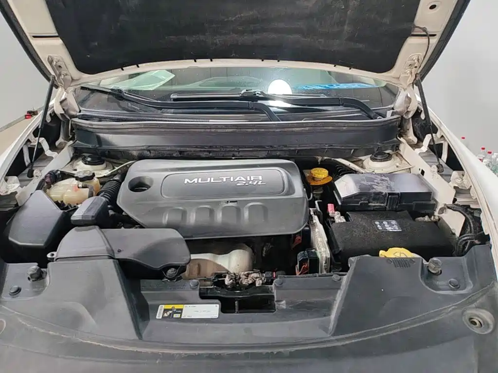 Jeep Cherokee (Import) — миниатюра 20