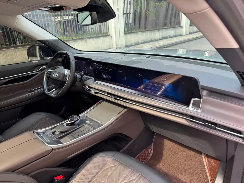 Ford Edge — миниатюра 24