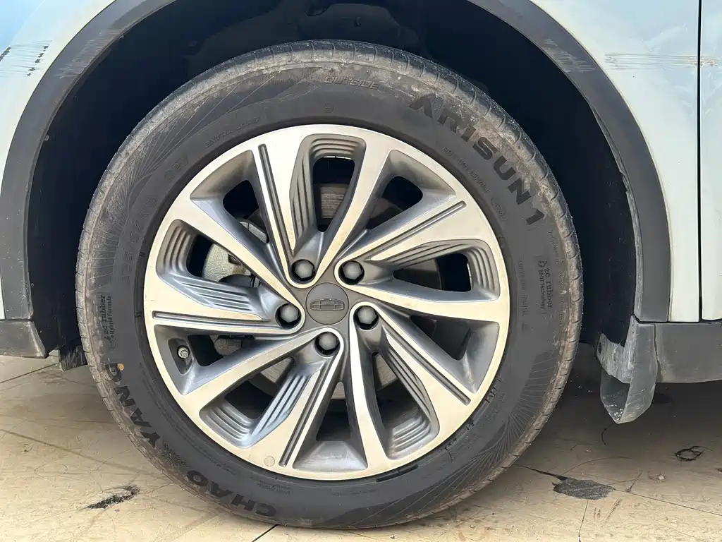 Geely Jia Ji New Energy — миниатюра 17