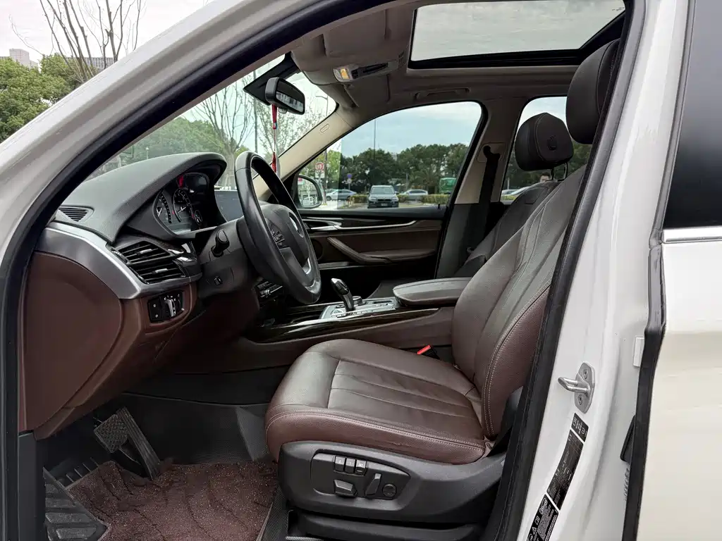 BMW X5 (Import) — миниатюра 7