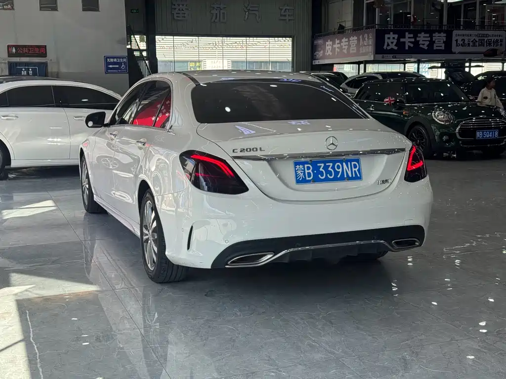 Mercedes-Benz C-Class — миниатюра 8