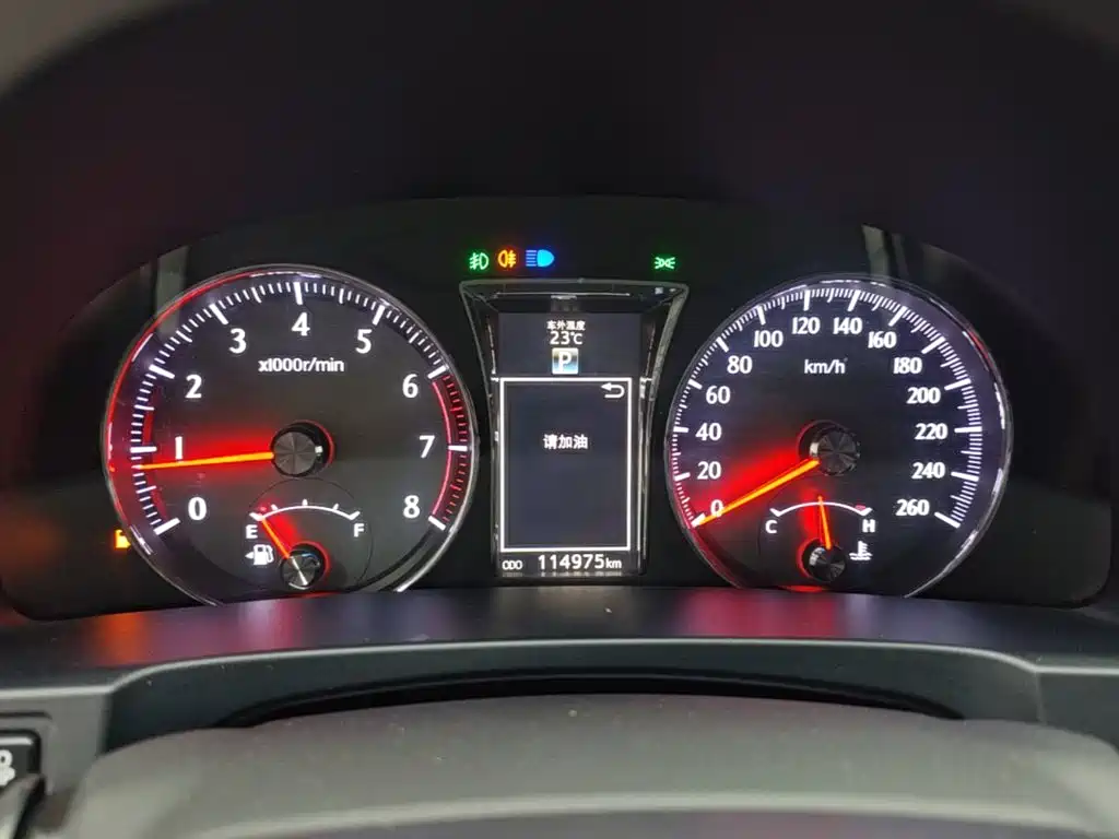 Toyota Crown — миниатюра 12