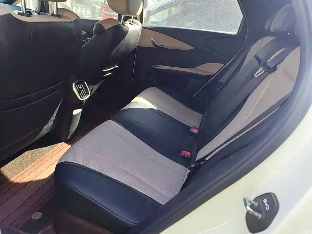 BYD Dolphin — миниатюра 17