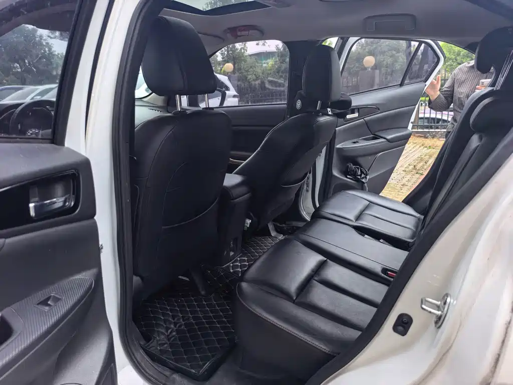 Mitsubishi Eclipse Cross — миниатюра 8