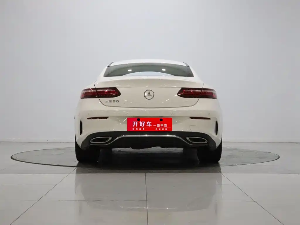 Mercedes-Benz E-Class (Import) — миниатюра 5