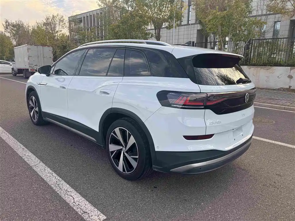 Volkswagen ID.6 X — миниатюра 4