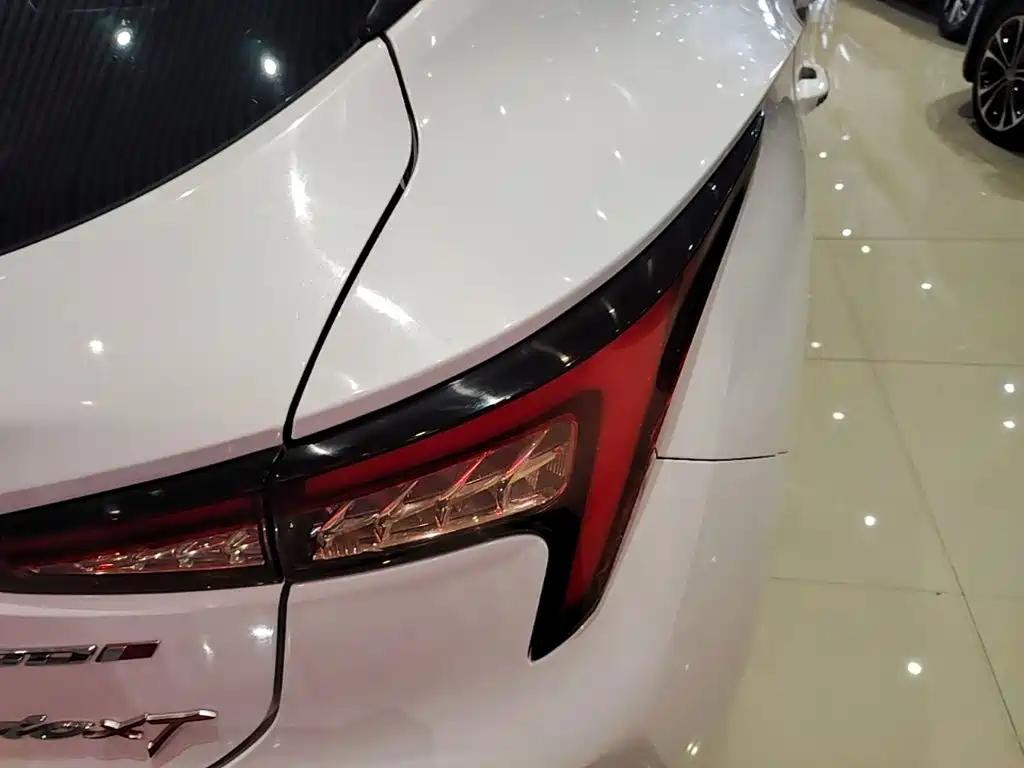 Changan Eado XT — миниатюра 8