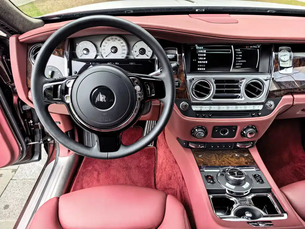Rolls-Royce Ghost — миниатюра 17