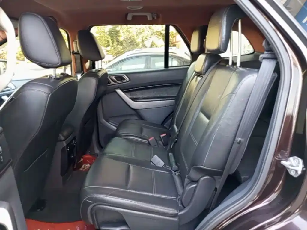 Ford Everest — миниатюра 17