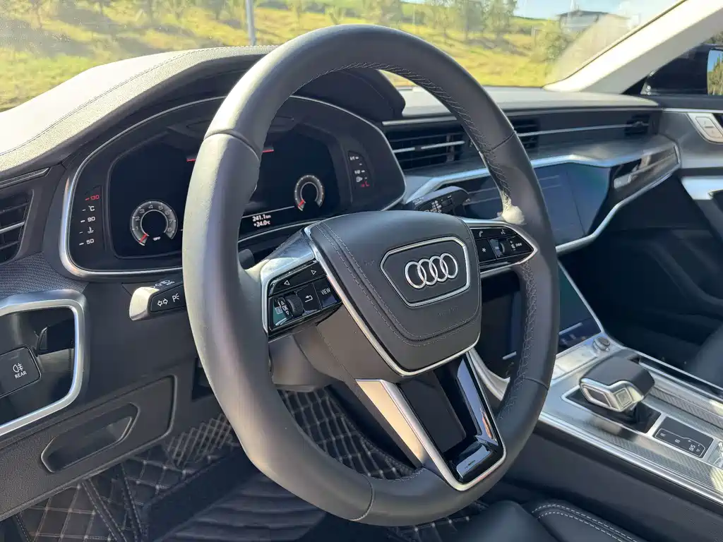 Audi A6L — миниатюра 5