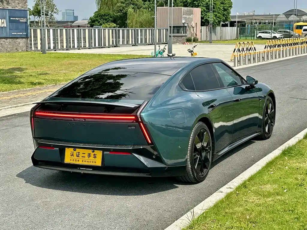 XPeng P7 — миниатюра 5