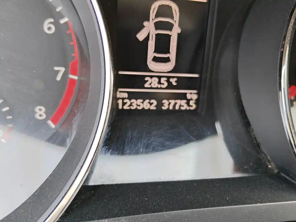 Volkswagen Sagitar — миниатюра 8