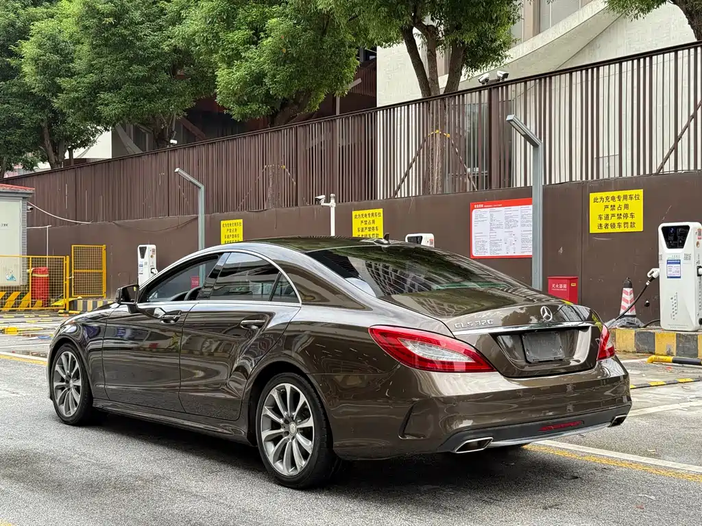 Mercedes-Benz CLS — миниатюра 6