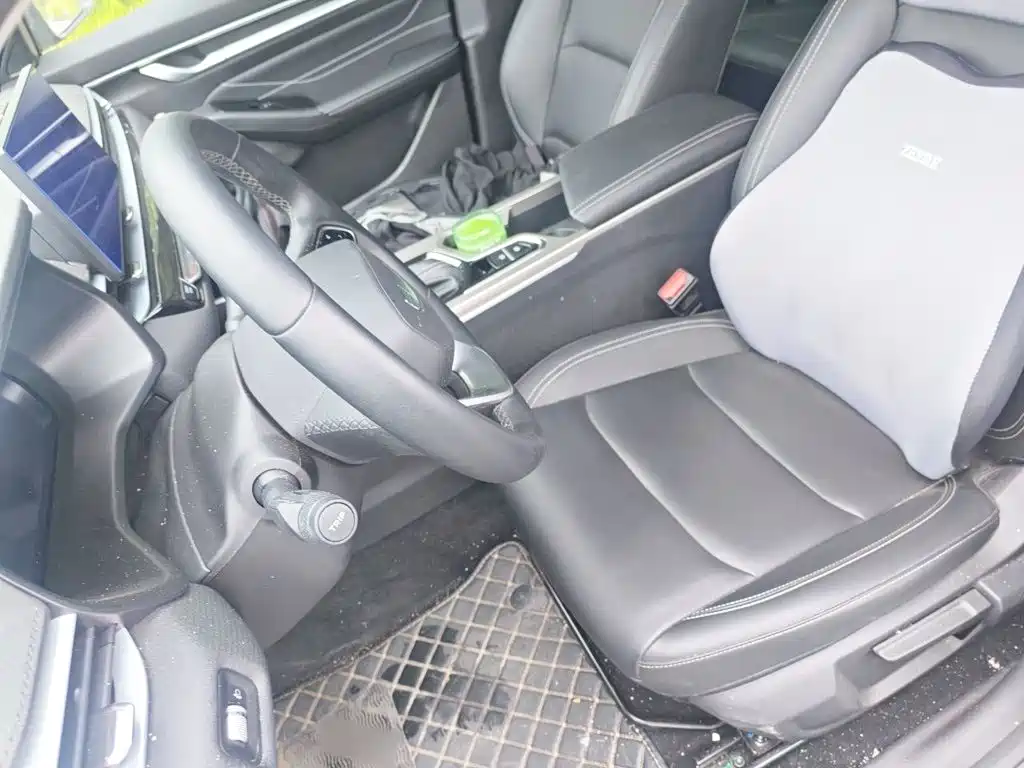 Geely Emgrand — миниатюра 8