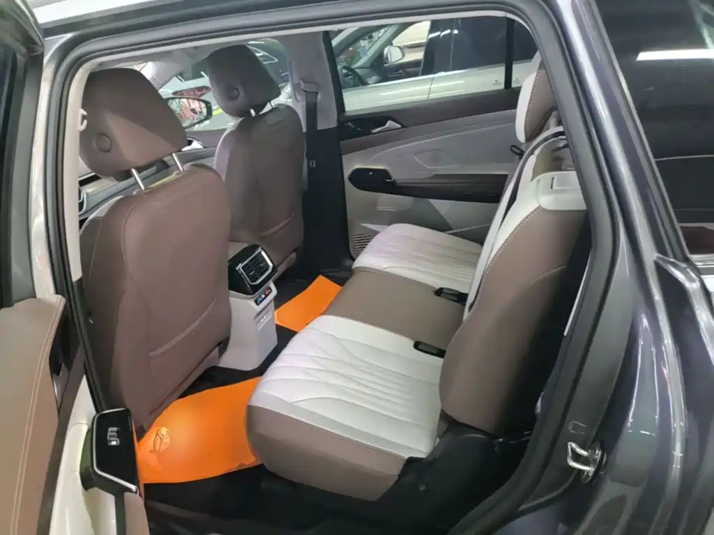 Volkswagen ID.6 X — миниатюра 17