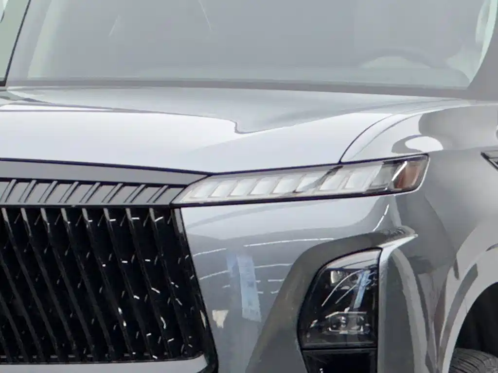 Infiniti QX80 — миниатюра 3
