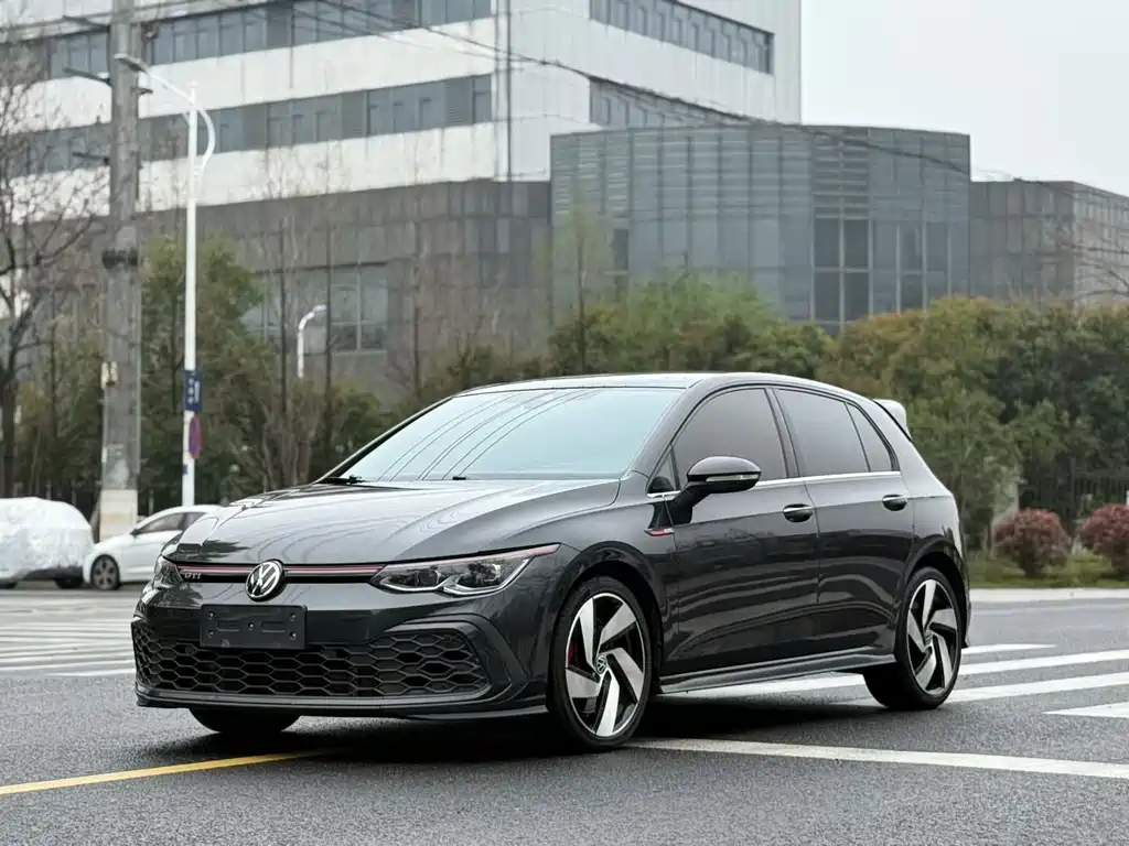 Volkswagen Golf GTI 2022