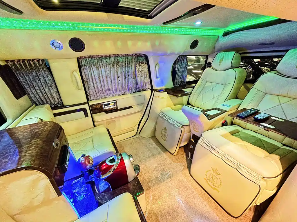 Lincoln Navigator — миниатюра 18