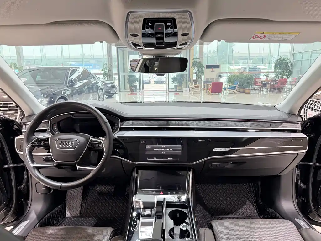 Audi A8 — миниатюра 5