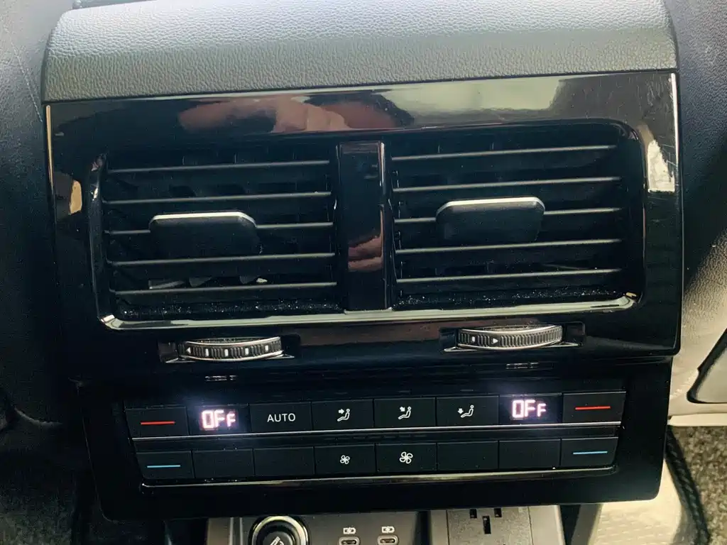 VOLKSWAGEN TOUAREG NEW ENERGY