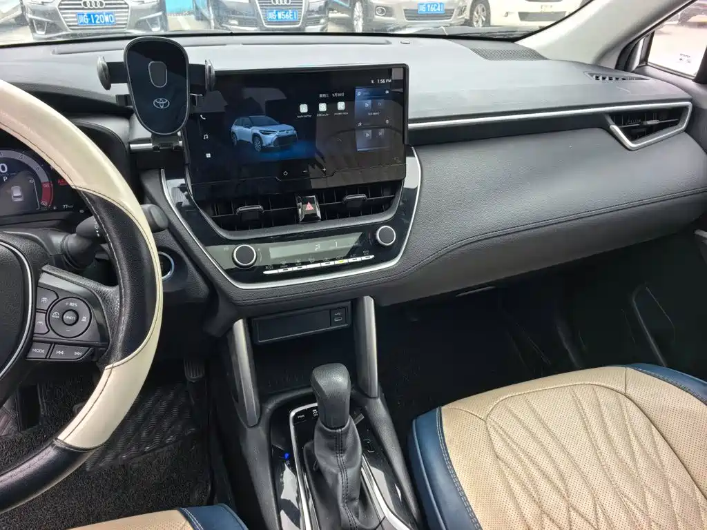 Toyota Frontlander — миниатюра 13