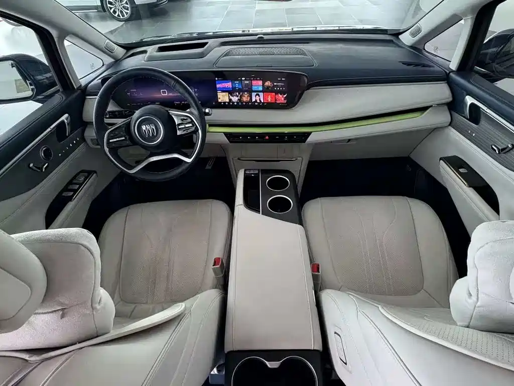 BUICK GL8 NEW ENERGY