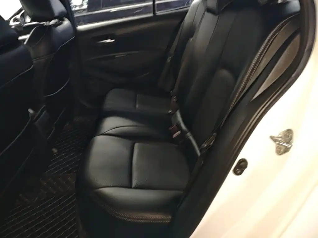 Toyota Corolla — миниатюра 17