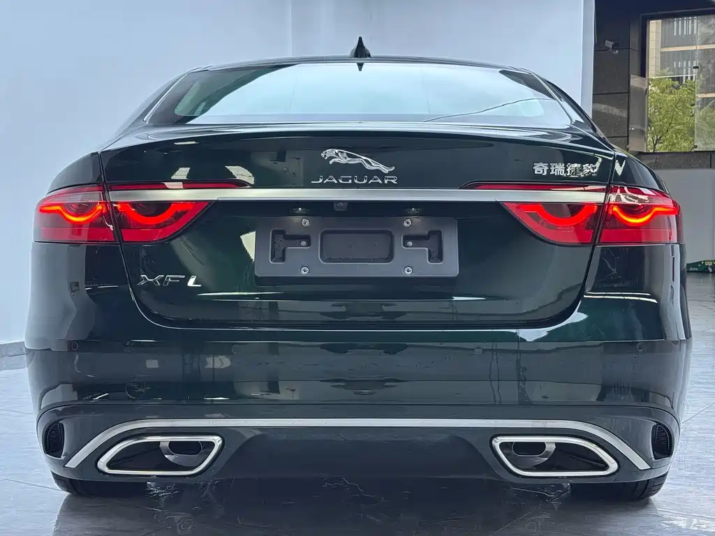 Jaguar XFL — миниатюра 21