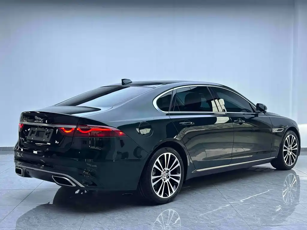 Jaguar XFL — миниатюра 18