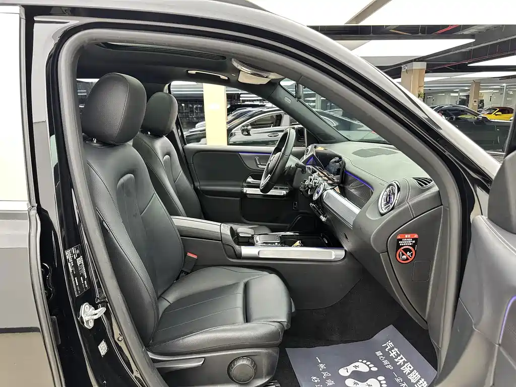 Mercedes-Benz GLB — миниатюра 7
