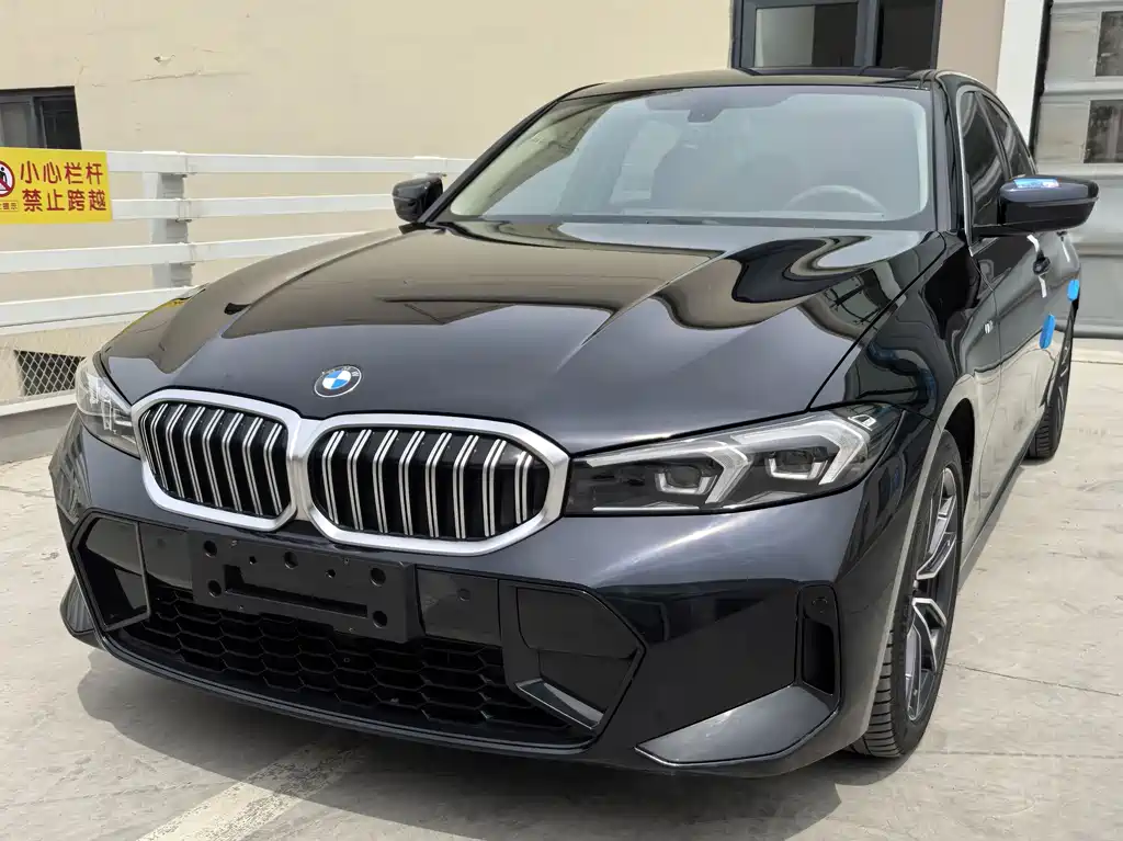BMW 3 Series 2023