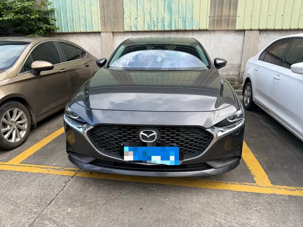 Mazda Mazda3 3 2023 2.0L AT