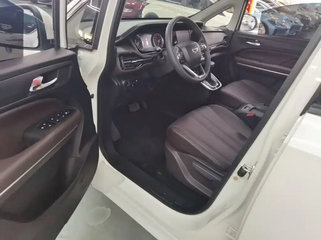 GAC Motor Trumpchi M6 — миниатюра 12