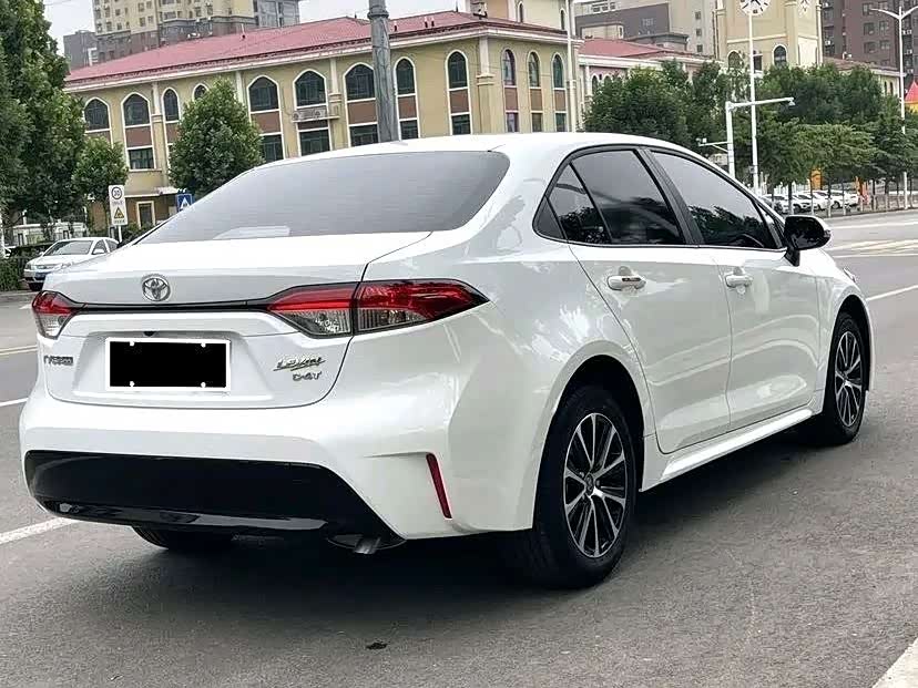 Toyota Levin 1.2 л 2023 г. Белый, пробег 13000 км