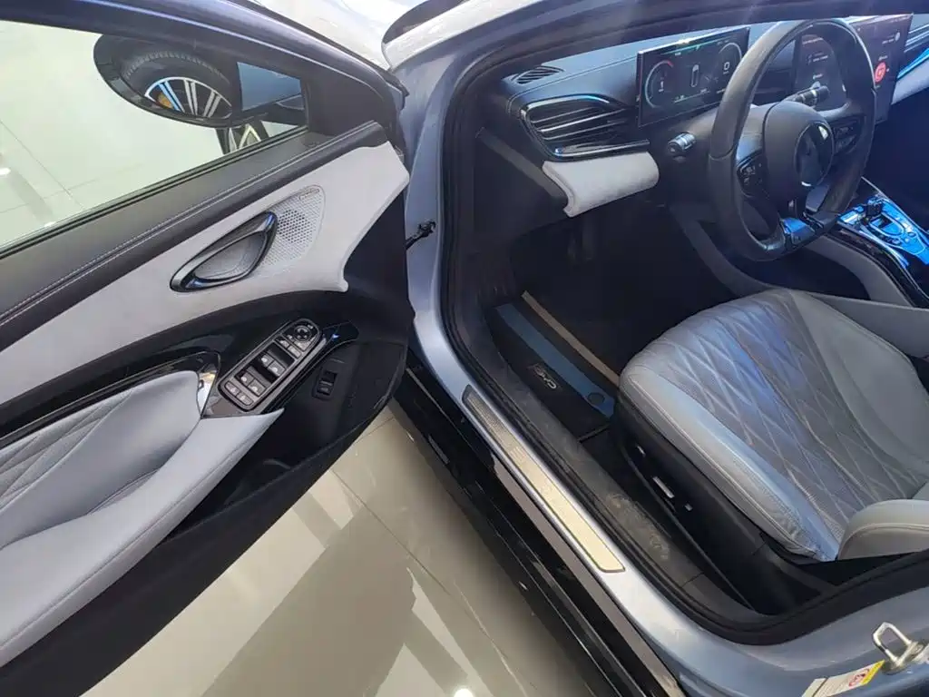 BYD Seal — миниатюра 12