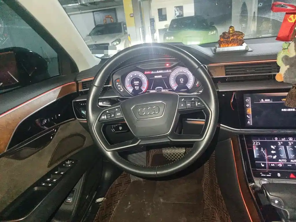 Audi A8 — миниатюра 3