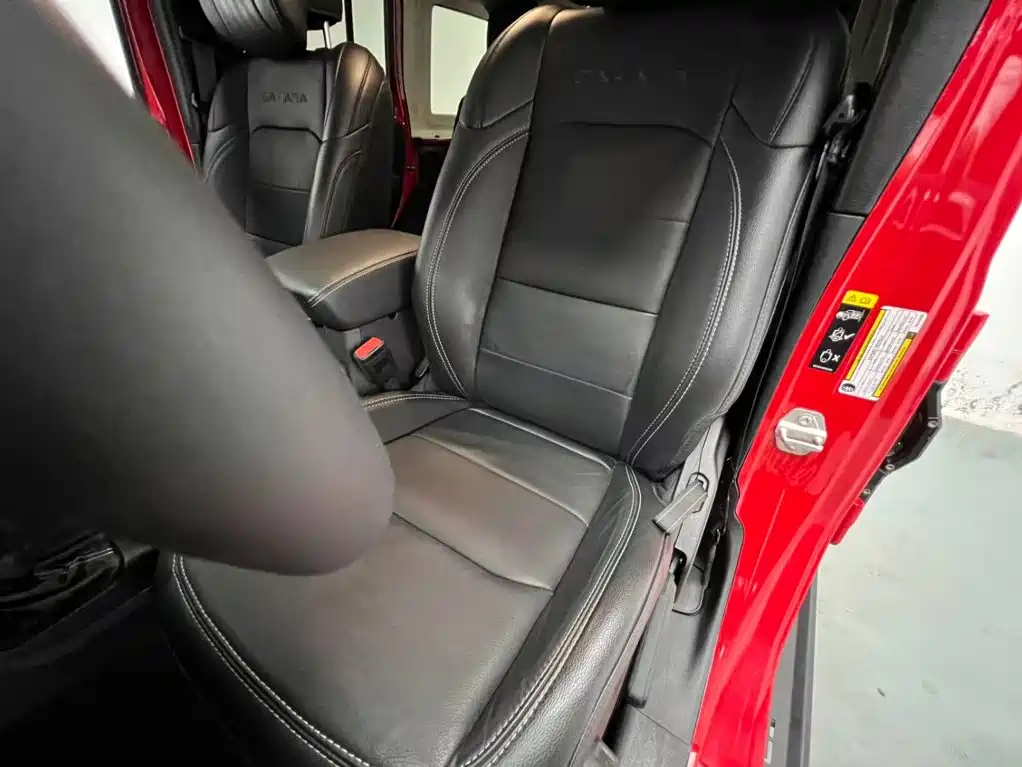 Jeep Wrangler PHEV — миниатюра 4