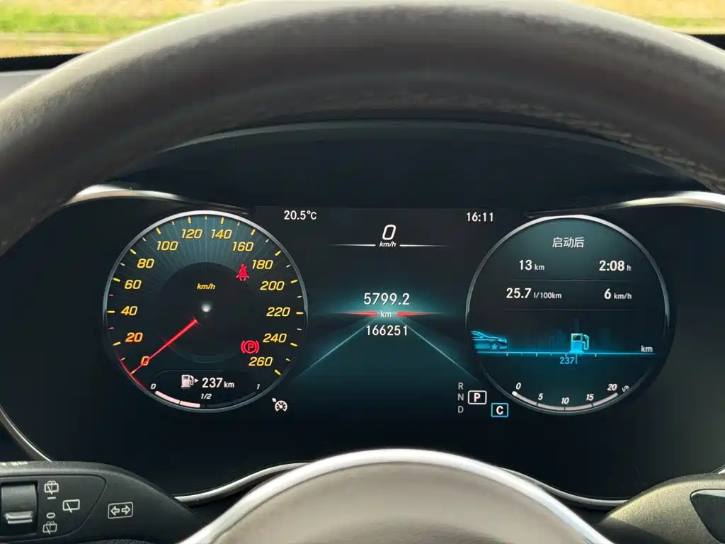 Mercedes-Benz GLC — миниатюра 11