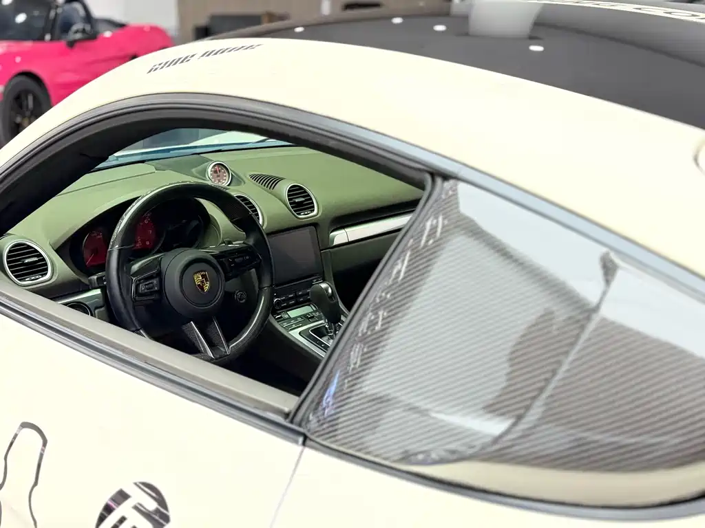 Porsche 718 2016 Cayman 2.0T