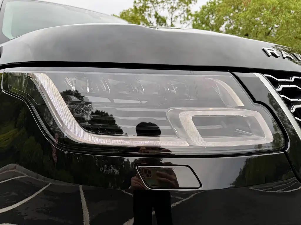 Land Rover Range Rover — миниатюра 8