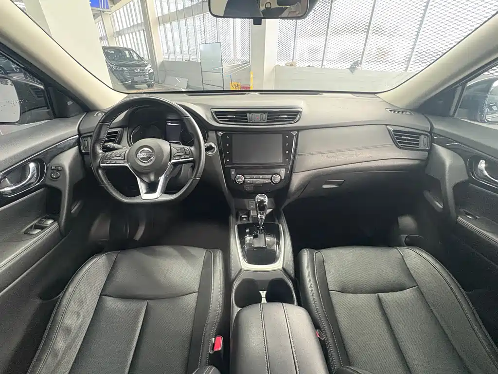 Nissan X-Trail — миниатюра 6