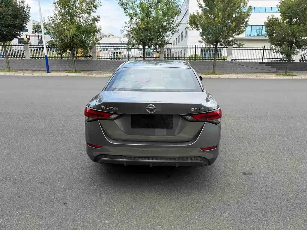 Nissan Sylphy — миниатюра 8