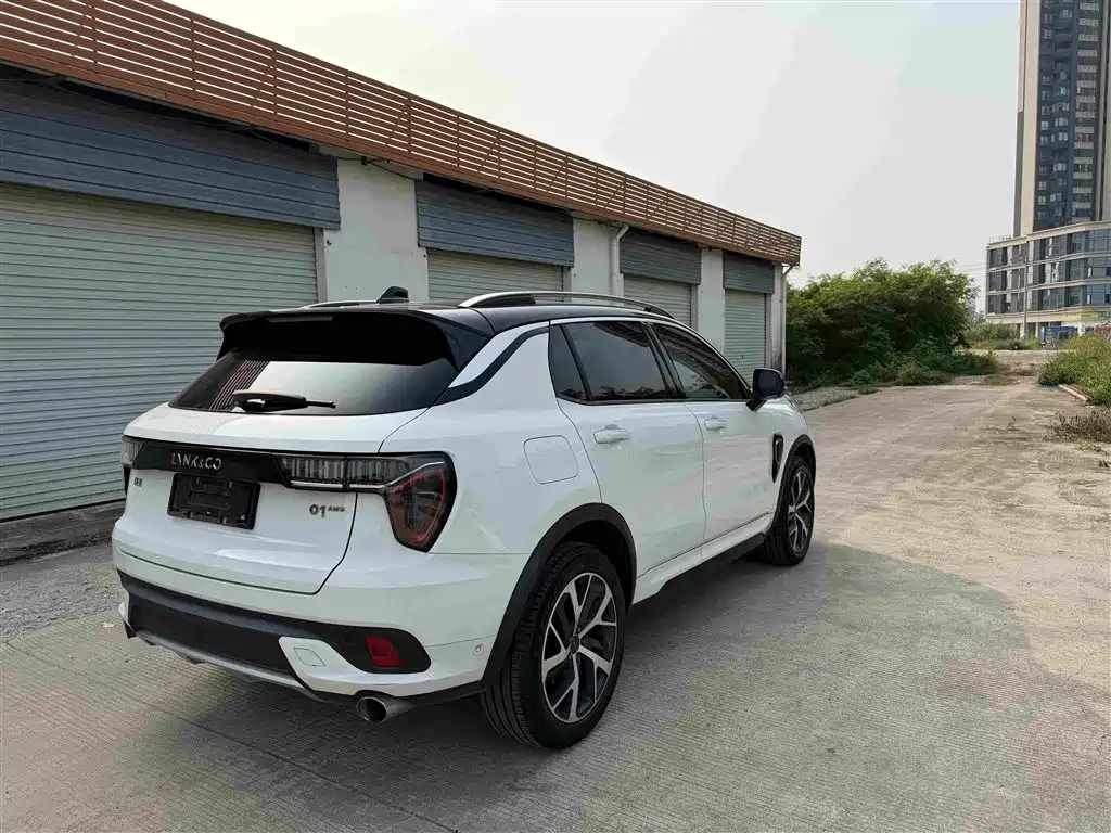 Lynk & Co 01 — миниатюра 9