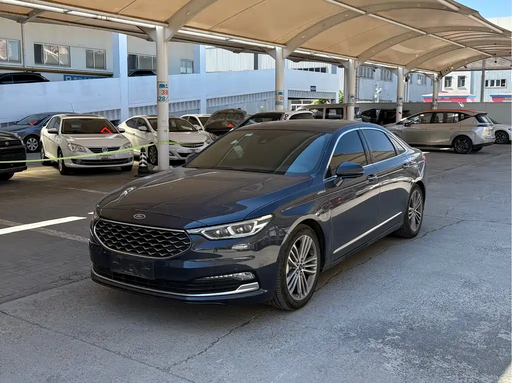 Ford Taurus 2021